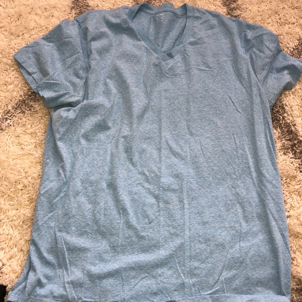 Old navy T-shirt